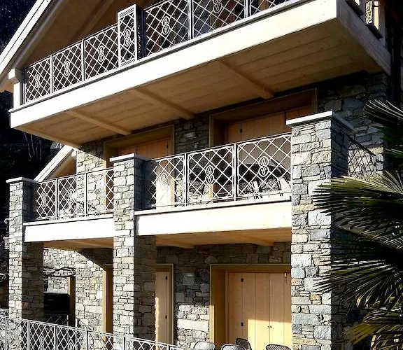 Giglio Comer グラヴェドーナ