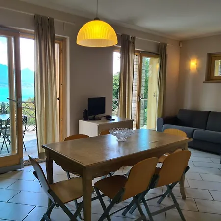 Giglio Comer Apartment Gravedona