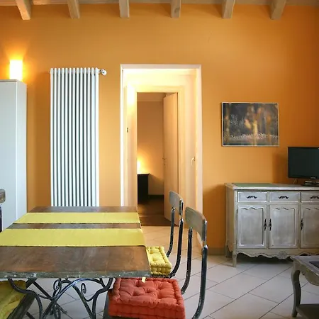 Giglio Comer Gravedona